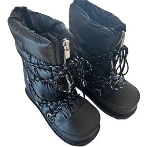 Sacai Quilted Lace-up Ankle Boots